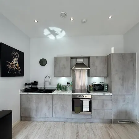 Apartment Luxe Riverside Retreat Centre - Free Parking *