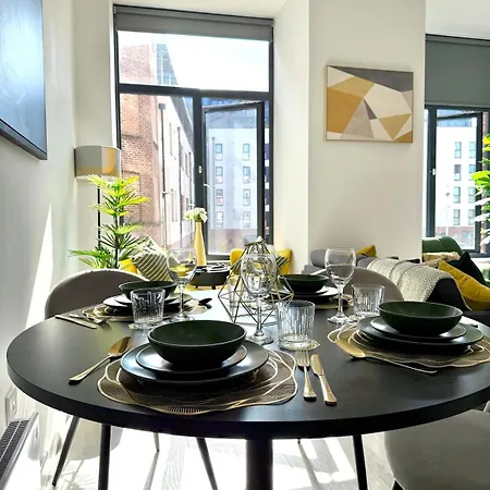 Apartment Luxe Riverside Retreat Centre - Free Parking